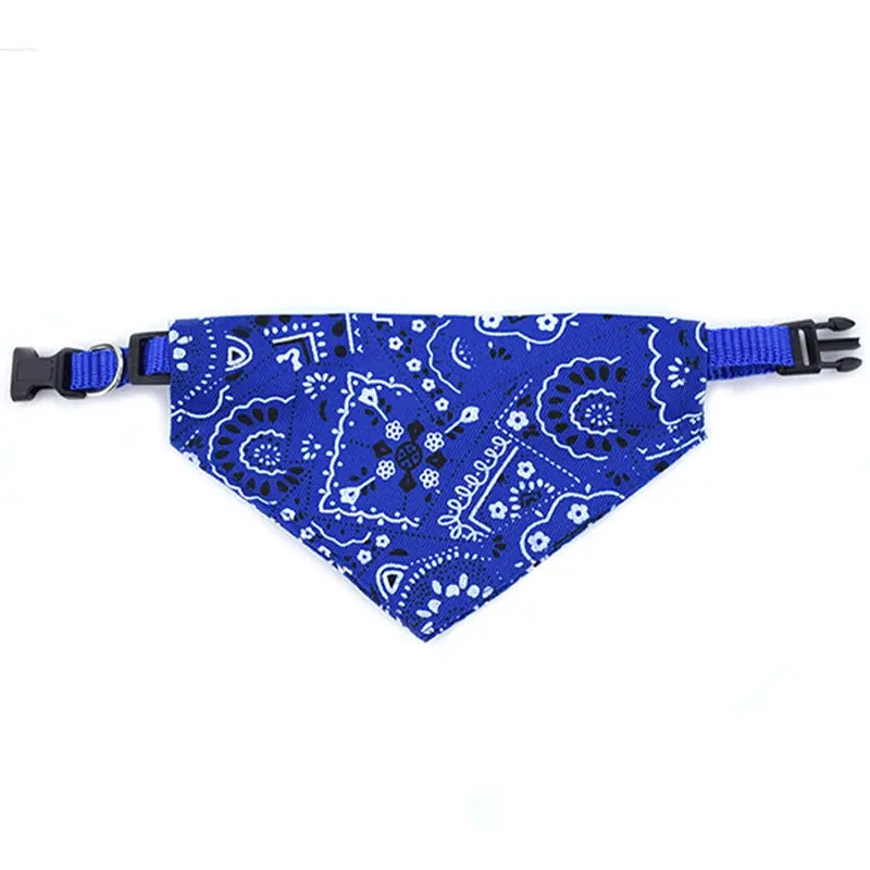 Bandana Triangular Ajustável para cães