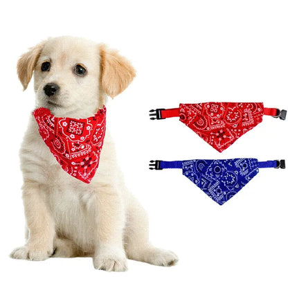 Bandana Triangular Ajustável para cães